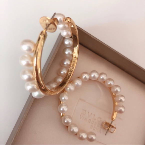 PEARL FRINGE HOOP EARRING - Picture 3 of 8